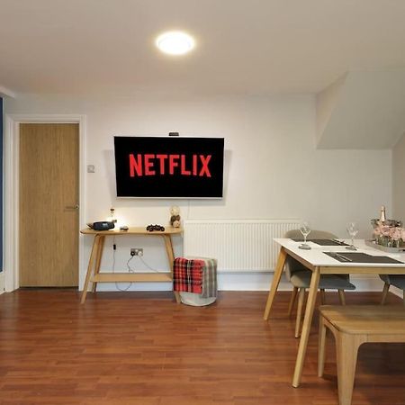 Seaside Escape Apartment Portsmouth Bagian luar foto